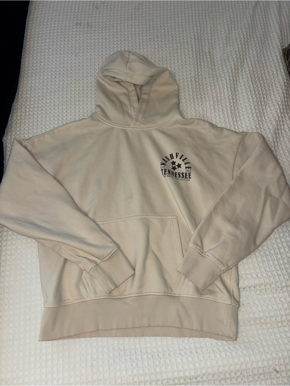 NASH Women's Cream Nashville Tennessee Graphic Hoodie - Cozy Pullover